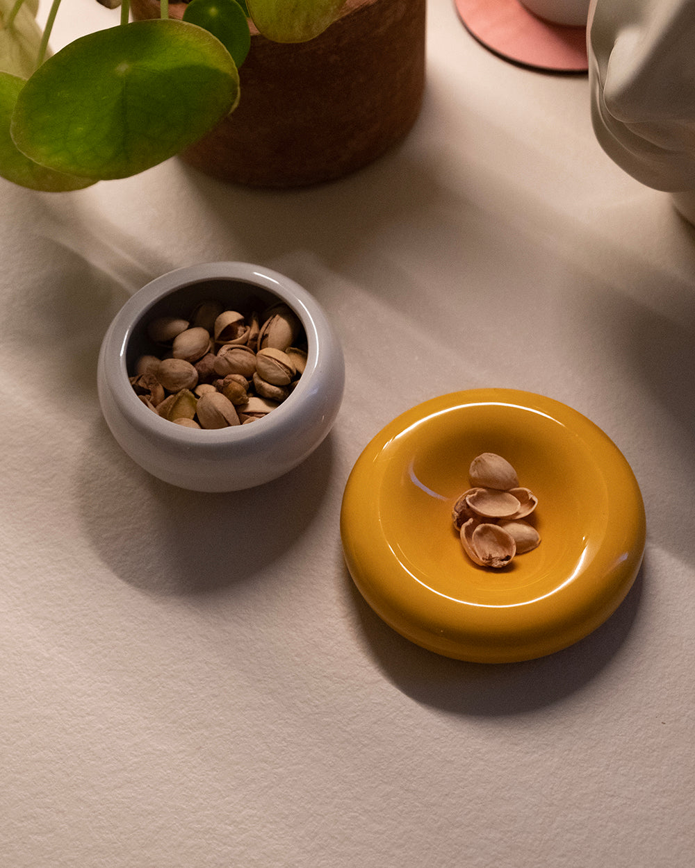 WEED'D: SB004 OCHRE POT